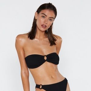 NWT Black strapless bikini top in crinkle fabric